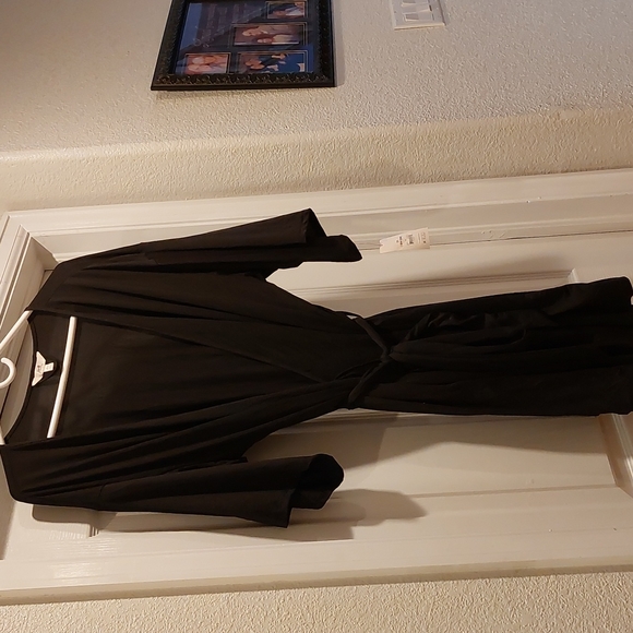 Secret Treasures Robe - Picture 9 of 10